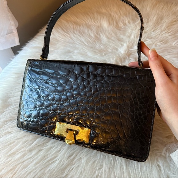 Vintage Handbags - Vintage Genuine Alligator Black Shoulder Bag